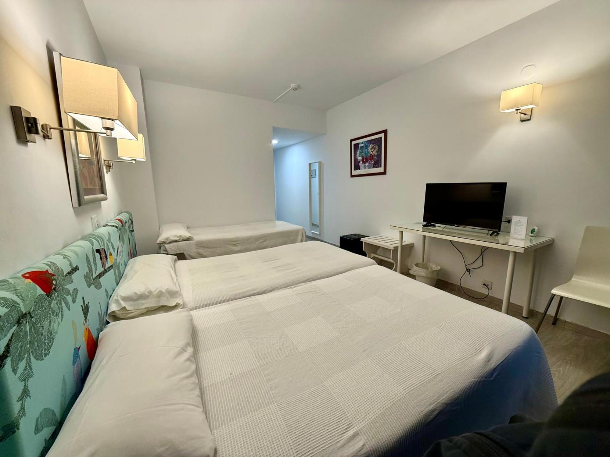 Hotel Virrey Арнедо Екстериор снимка